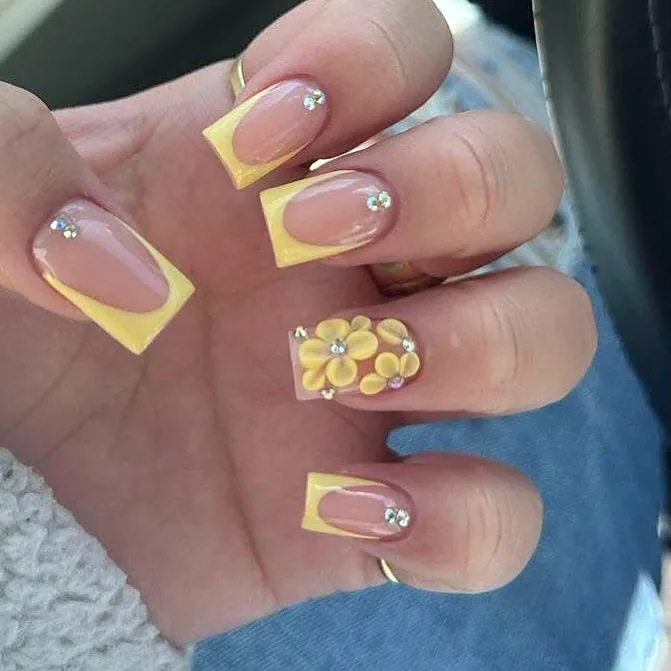 Gelbe French Spitzen mit Blumen Design